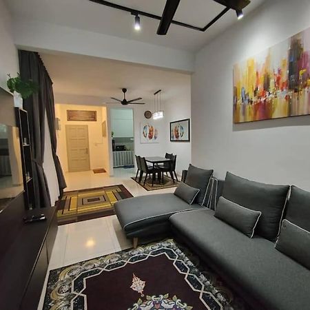 F&H Homestay,อิโปห์ ภายนอก รูปภาพ